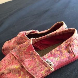 Toms Shoes - Toddler size 9 toms Toms Shoes - Toddler size 9 toms
